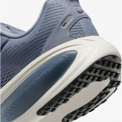 Кросівки для бігу NIKE VOMERO 18 (HM6803-402) розмір 43