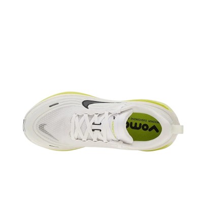 Кросівки для бігу Nike Vomero Plus (HV8154-106) розмір 44 (28.5) Кросівки для бігу Nike Vomero Plus (HV8154-106) розмір 44 (28.5)