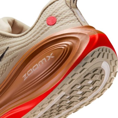 Кросівки Nike Vomero Plus MenS Road Running Shoes Brown/Beige (IM6679-258) 40 (25 cm) Кросівки Nike Vomero Plus MenS Road Running Shoes Brown/Beige (IM6679-258) 40 (25 cm)