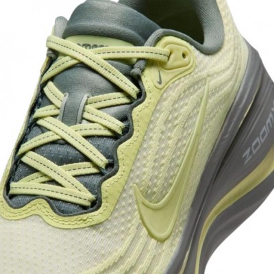 Кросівки NIKE W VOMERO PLUS SE (IQ3440-751) розмір 42 (27см) Кросівки NIKE W VOMERO PLUS SE (IQ3440-751) розмір 42 (27см)