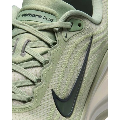 Кросівки Nike Vomero Plus (HV815-301) розмір 40.5 (25.5cm) Кросівки Nike Vomero Plus (HV815-301) розмір 40.5 (25.5cm)