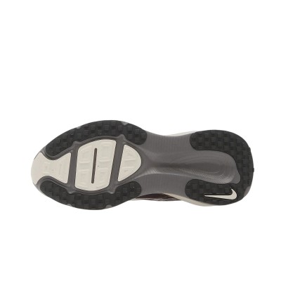Кросівки Nike Vomero 18 Se (IF4463-002) розмір 38.5 (24.5)