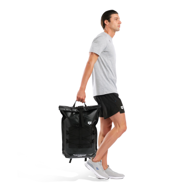 Рюкзак водонепроникний Arena Dry Backpack 30L (011056-100) чорний 30L Рюкзак водонепроникний Arena Dry Backpack 30L (011056-100) чорний 30L
